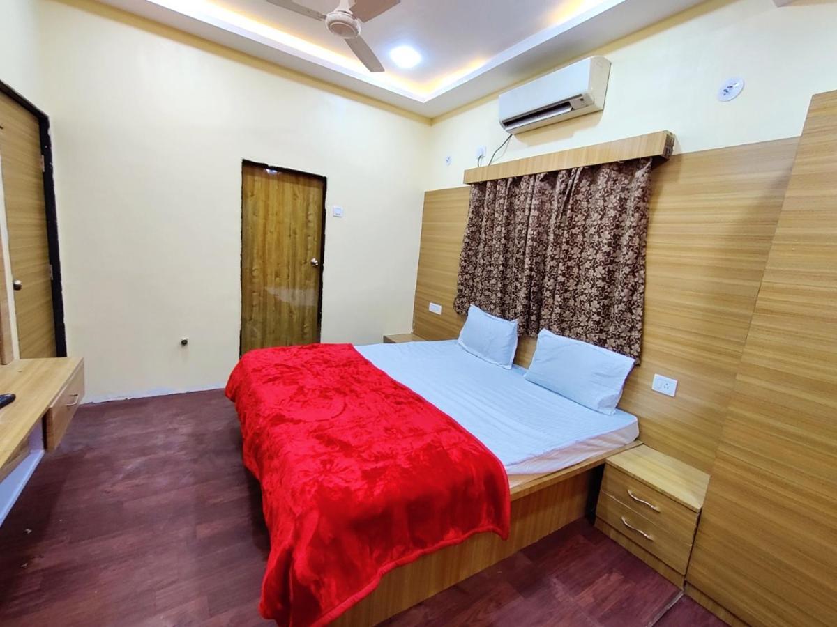 Hotel Family Inn Foreign Guest Only Aurangabad  Buitenkant foto